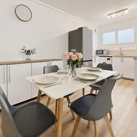 T4 Moderne Et Convivial En Centre-ville *