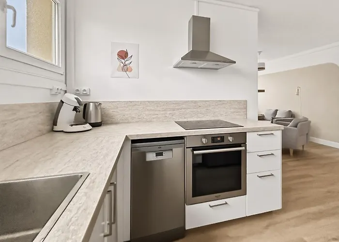 T4 Moderne Et Convivial En Centre-ville Amiens