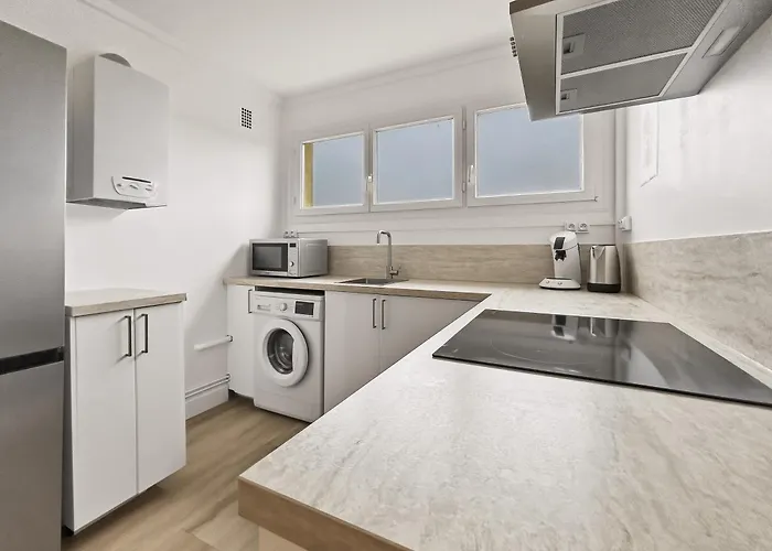 Apartment T4 Moderne Et Convivial En Centre-ville